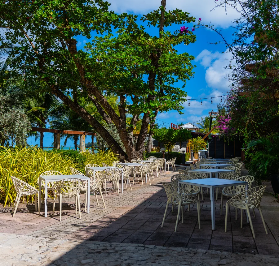 Sea Almond Garden event seating at Vivo Beach Club