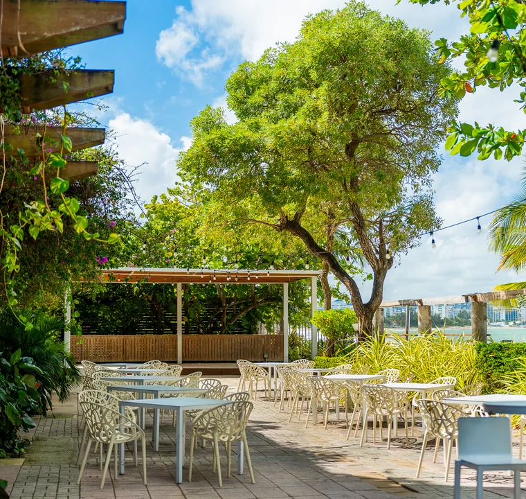 Private outdoor event setting at Vivo Beach Club